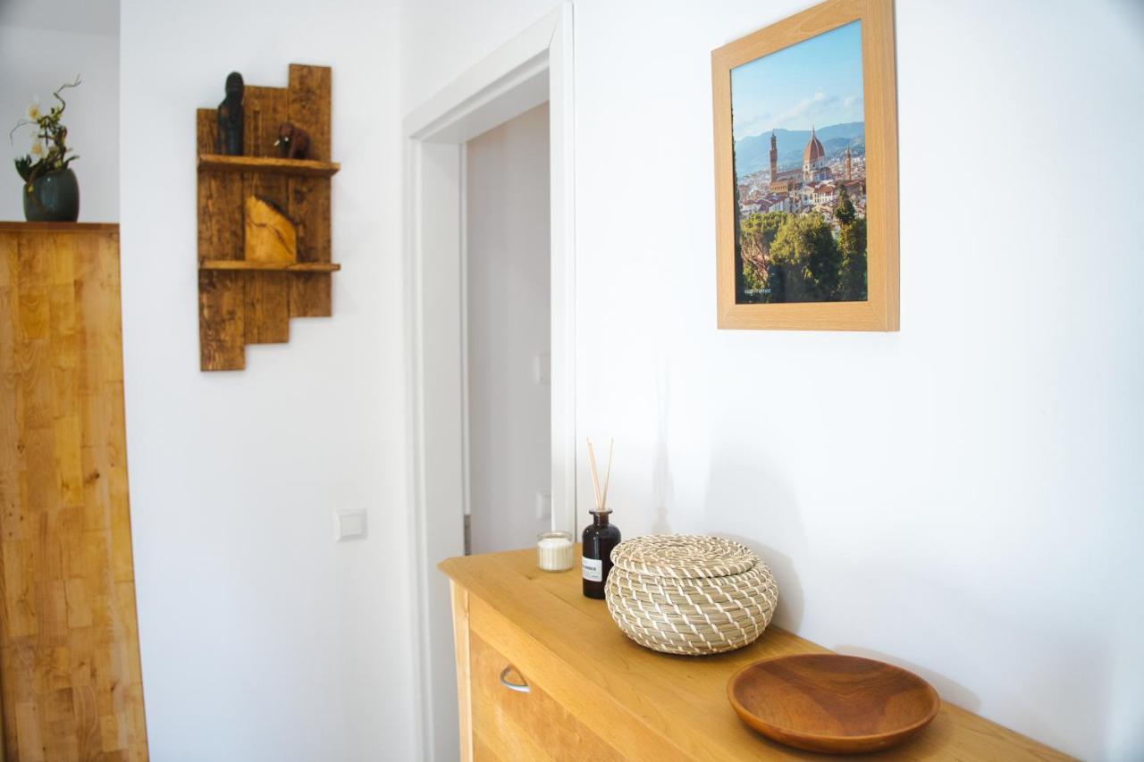 Luxus Apartment! Kueche, Balkon, Netflix, Parkplatz - 8 Personen Ilmmunster Exterior photo